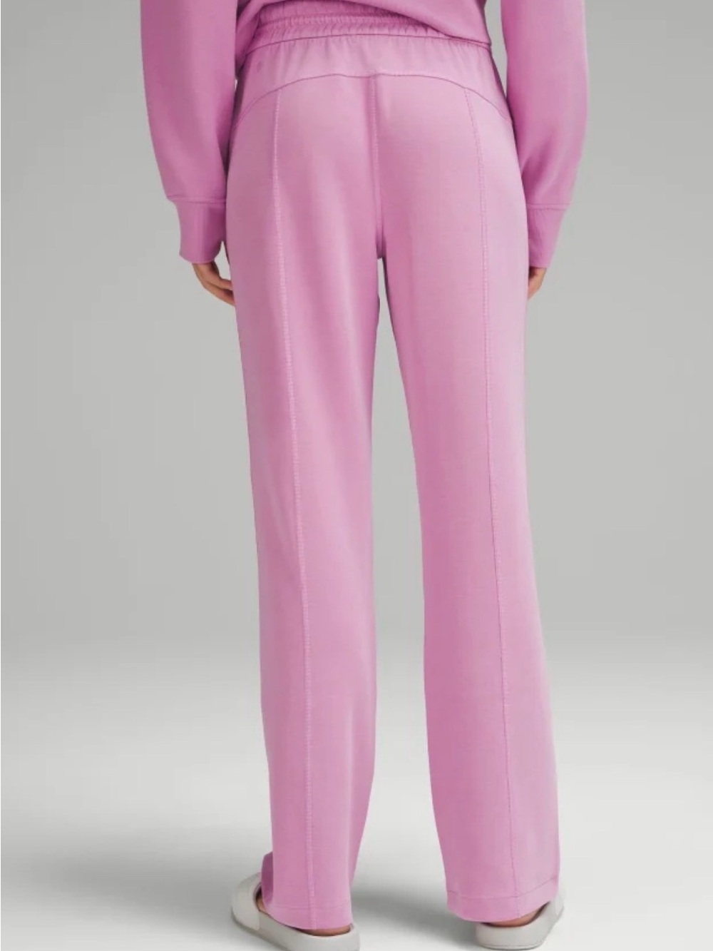 Lululemon Light Pink Wide-Leg Sweatpants
Size 2 - Picture 2 of 6